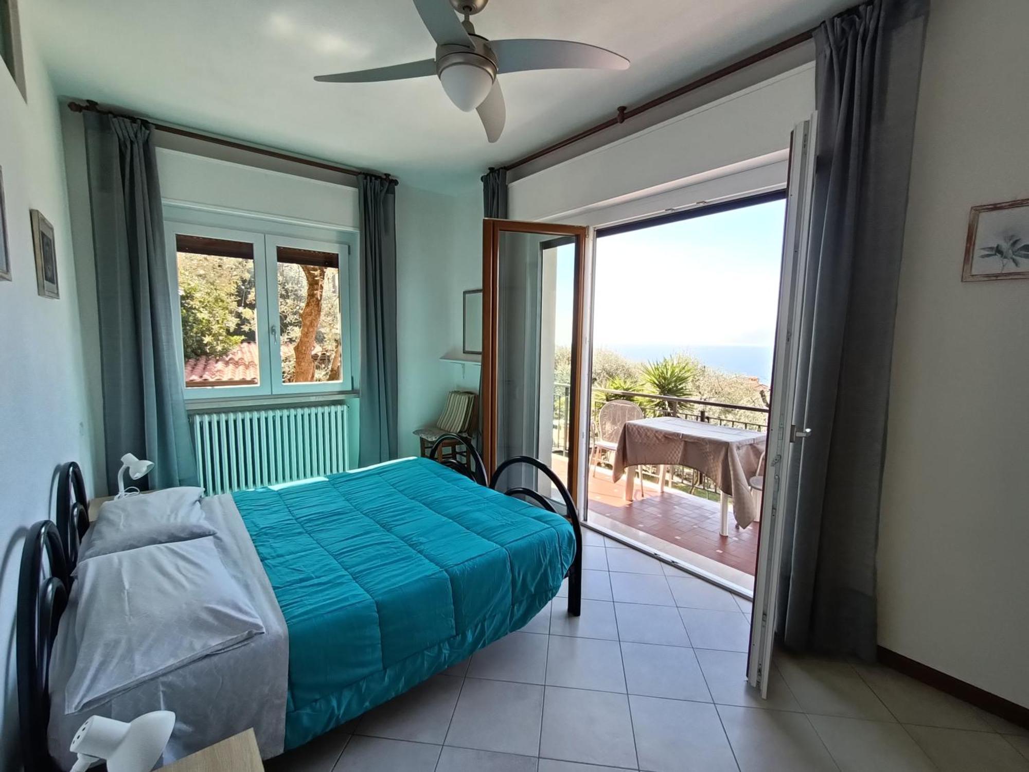 Appartamenti Casa Nina, Lago,Montagne, Uliveti Brenzone sul Garda Cameră foto