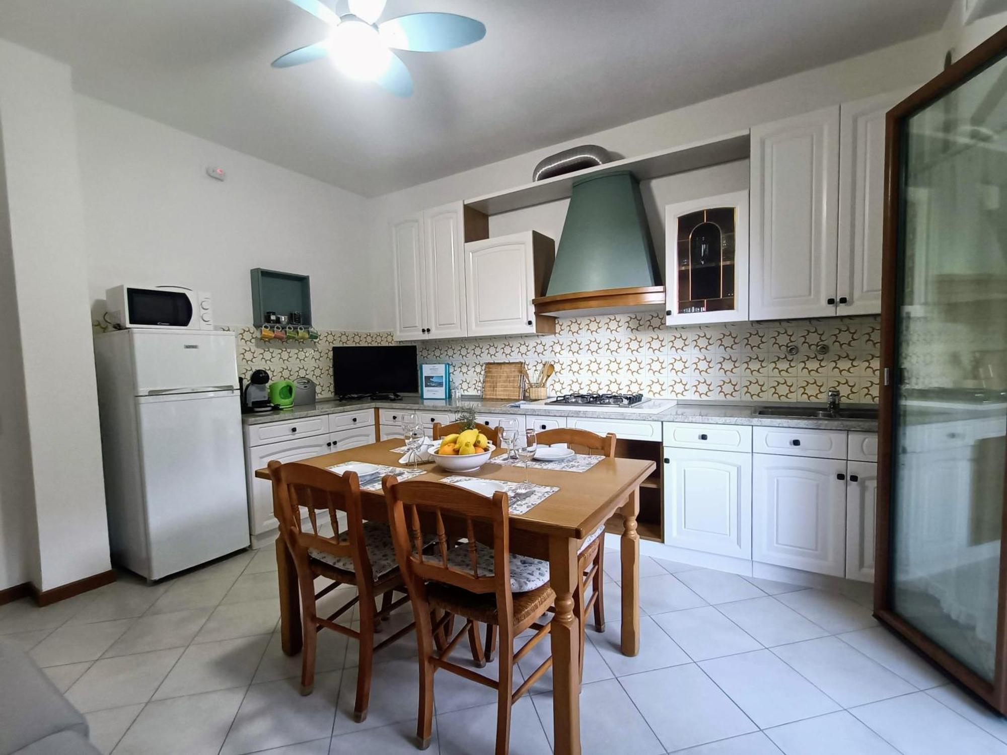 Appartamenti Casa Nina, Lago,Montagne, Uliveti Brenzone sul Garda Exterior foto